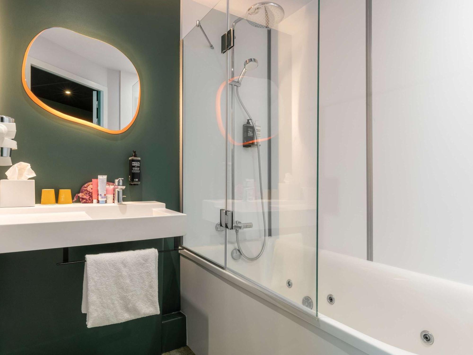 Ibis Styles Bezons Paris La Defense Hotel Buitenkant foto